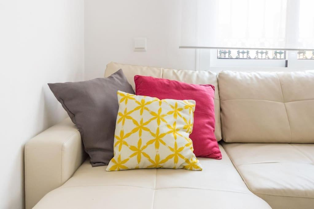 Bright, Quiet And Ground Floor In The Center Appartamento