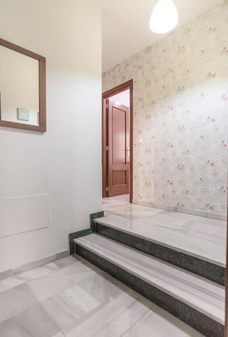 Appartamento Bright, Quiet And Ground Floor In The Center *